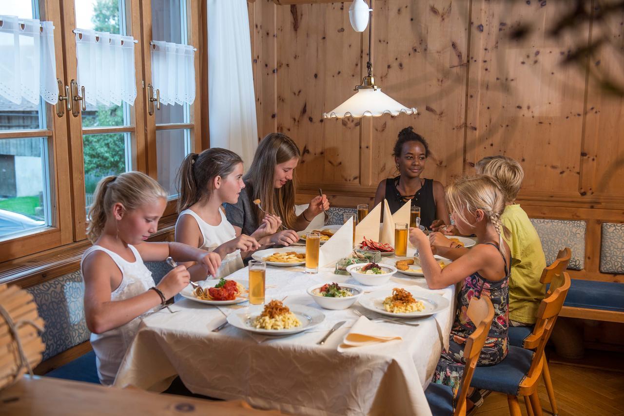 Gasthof Rossle Hotel Ненцинг Екстериор снимка