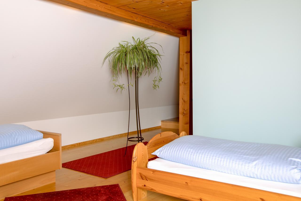 Gasthof Rossle Hotel Ненцинг Екстериор снимка